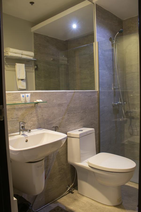 1A Express Hotel Cagayan de Oro Esterno foto
