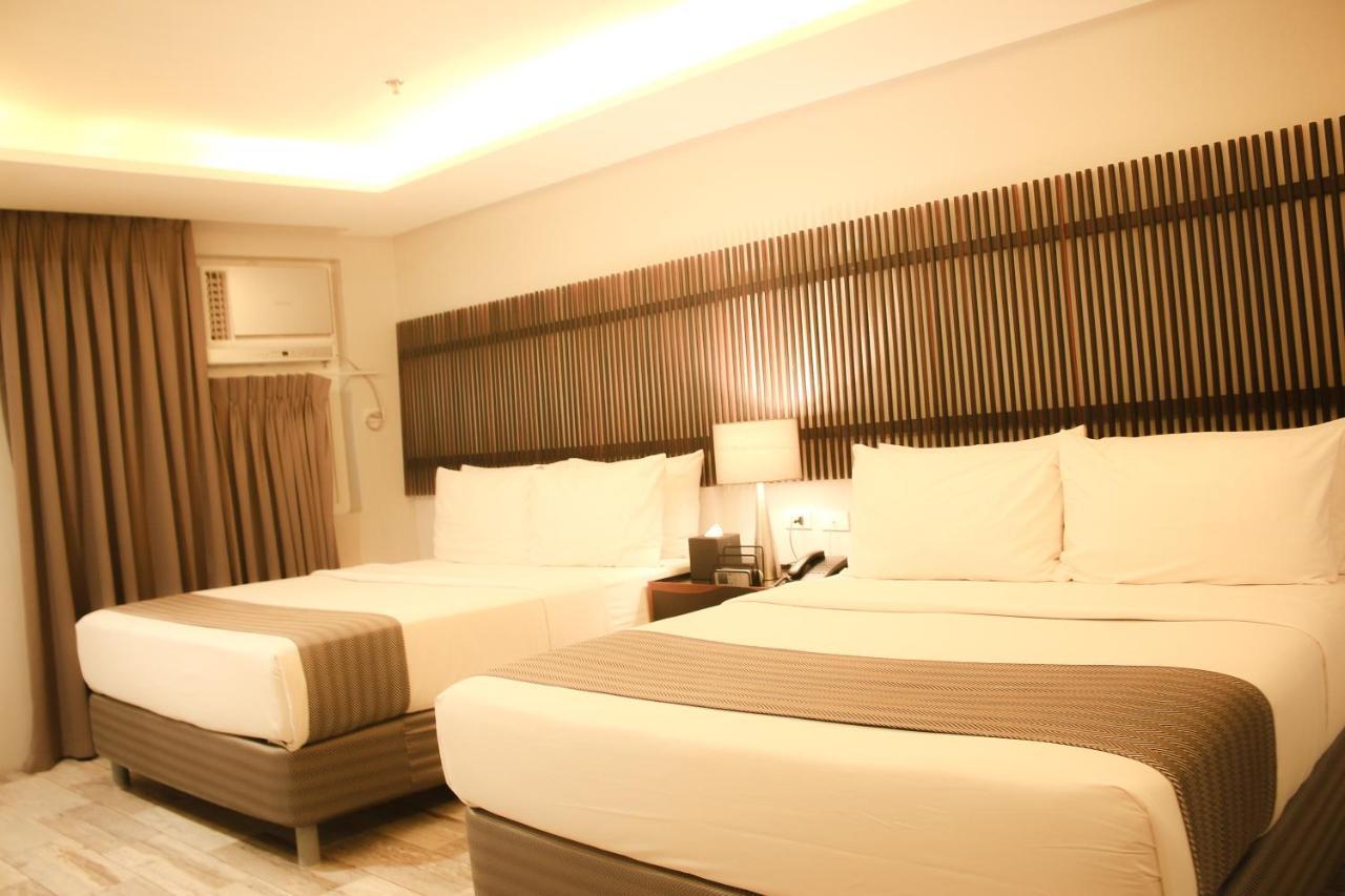1A Express Hotel Cagayan de Oro Esterno foto